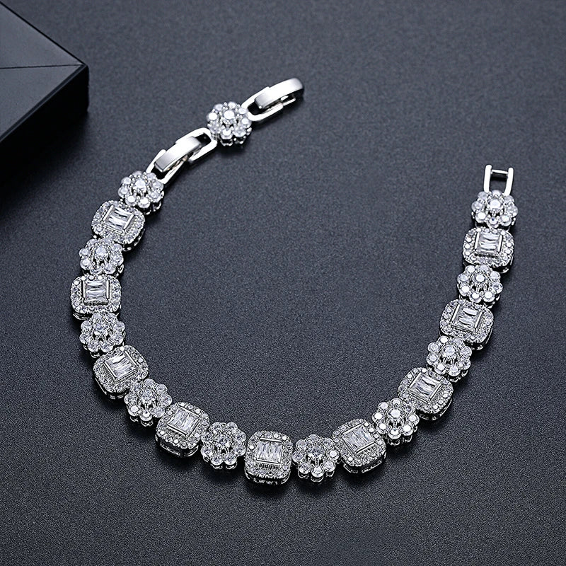 CZCITY High Quality 5A Cubic Zirconia Bracelet Rhodium Plated Eco-friendly Copper Jewelry 5A Zircon Link Bracelet for Women