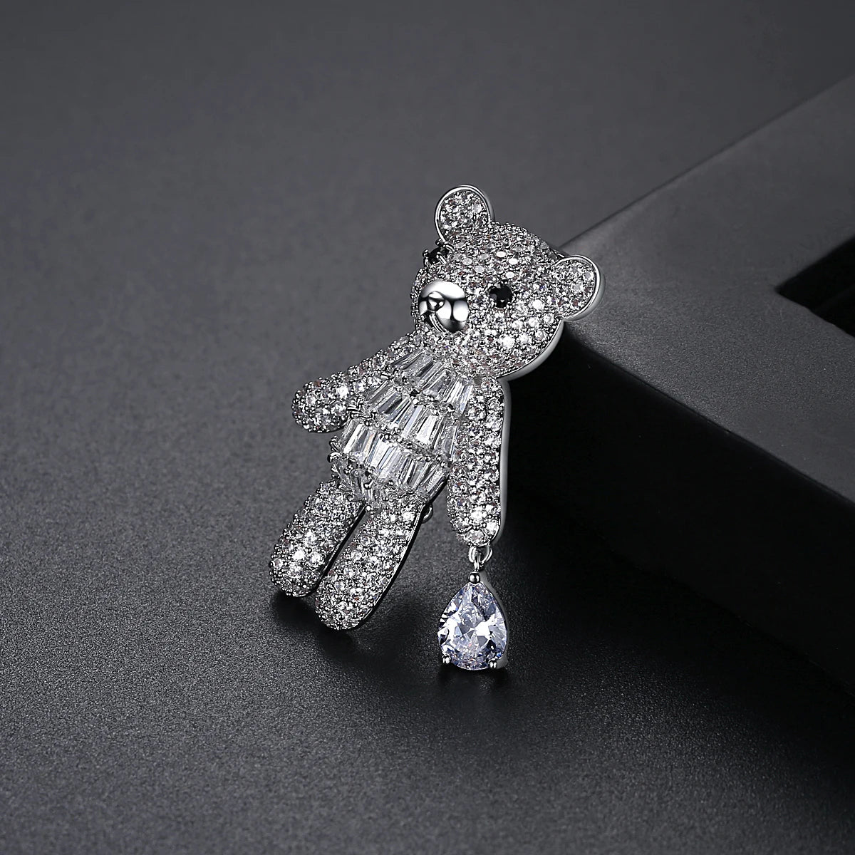 2026 New Style Fine Moving Bear Women Brooch Pins Copper Brass CZ Cubic Zirconia for Clothing Decoration Brooch