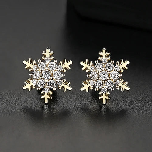 CZCITY Pretty Snow a AA Cubic Zircon Stud Snowflakes Earring for Girl Cute Elegant Christmas Jewelry Gift