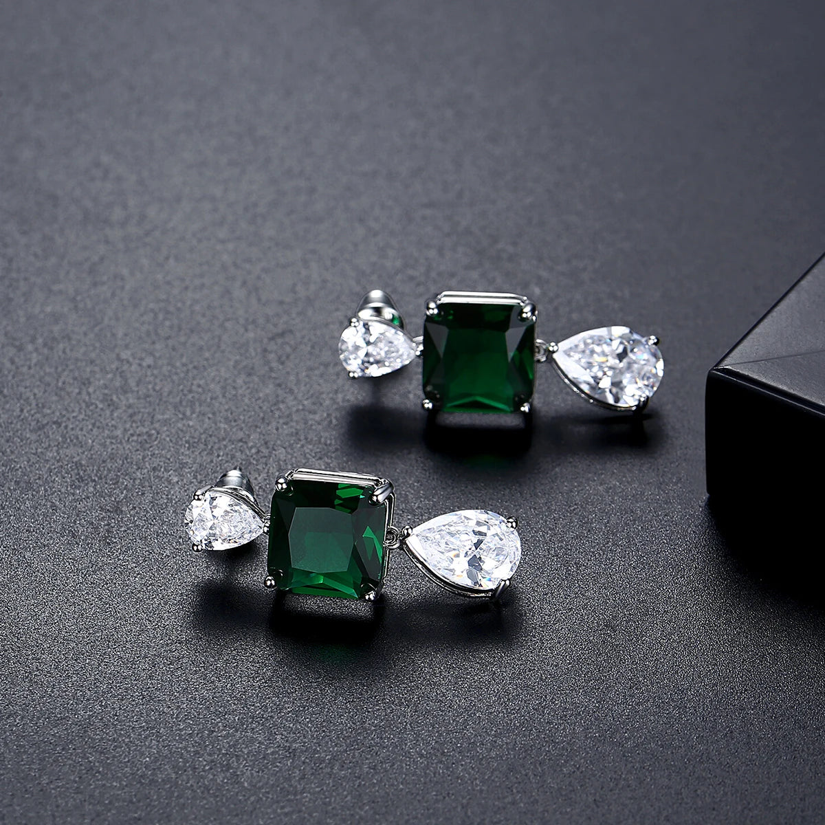 LUOTEEMI Elegant Green Crystal Clear Zircon Geometric Drop Brass Copper Earrings Luxury Party Gifts Big Ear Ring for Women