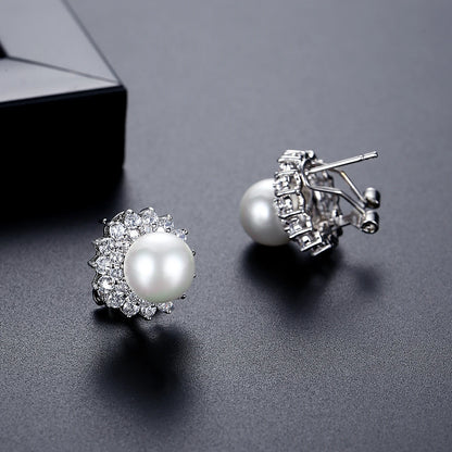 LUOTEEMI Wholesale Fashion Jewelry Wedding Rhodium Gold Plated Flower Shape Synthetic Pearl Women French Clip Stud Earrings