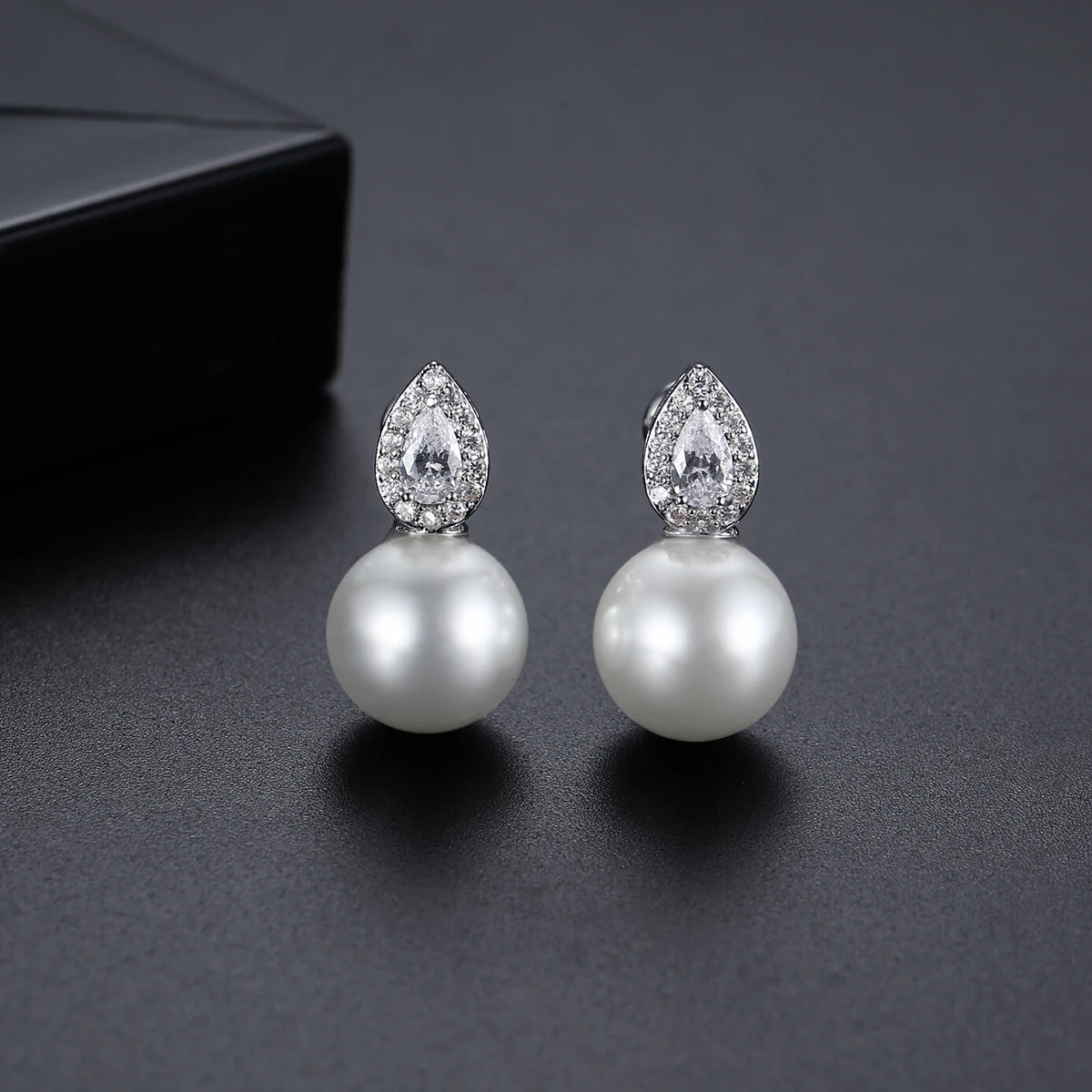 LUOTEEMI Cute Fashion Korean Tear Drop Zircon Stone Round Trendy Imitation Pearl Small Office Lady Jewelry Stud Earrings Trendy
