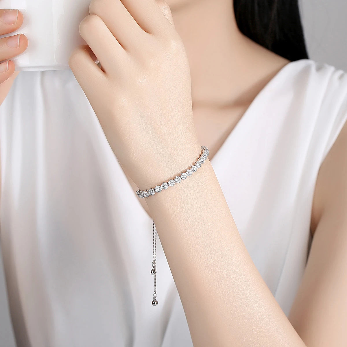 Fashion Classic Pull Chain Flower Tennis CZ Slide Bracelets Women Elegant Zirconia Bracelet
