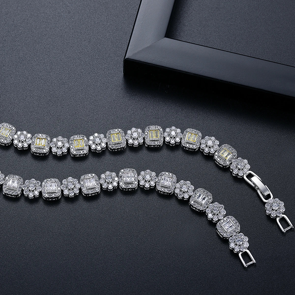 CZCITY High Quality 5A Cubic Zirconia Bracelet Rhodium Plated Eco-friendly Copper Jewelry 5A Zircon Link Bracelet for Women