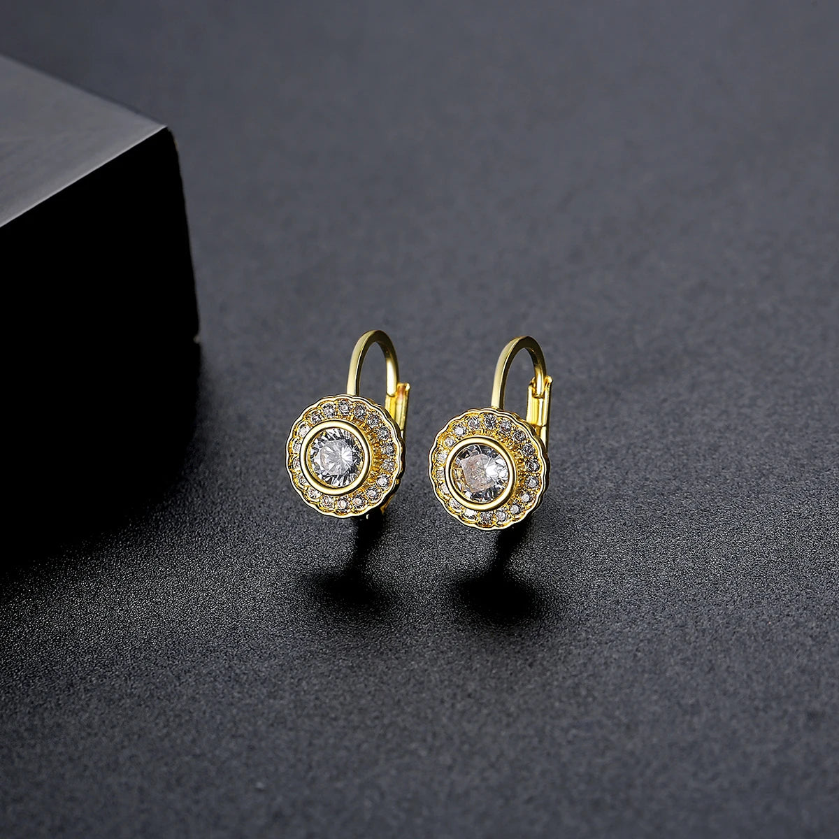 CZCITY Brass Elegant Woman Earing 2026 Cubic Zirconia Hoop Statement Charm Luxury Gold Korean Earrings