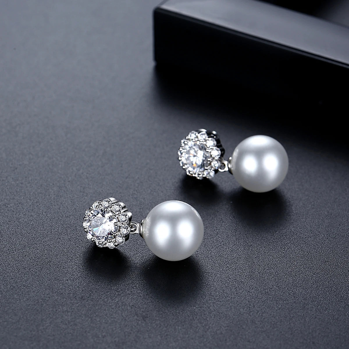 LUOTEEMI Luxury Cubic Zirconia Flower Big White Pearl Bridal Annivery Wedding Drop Earrings for Lady Rhodium Plated CZ Earrings