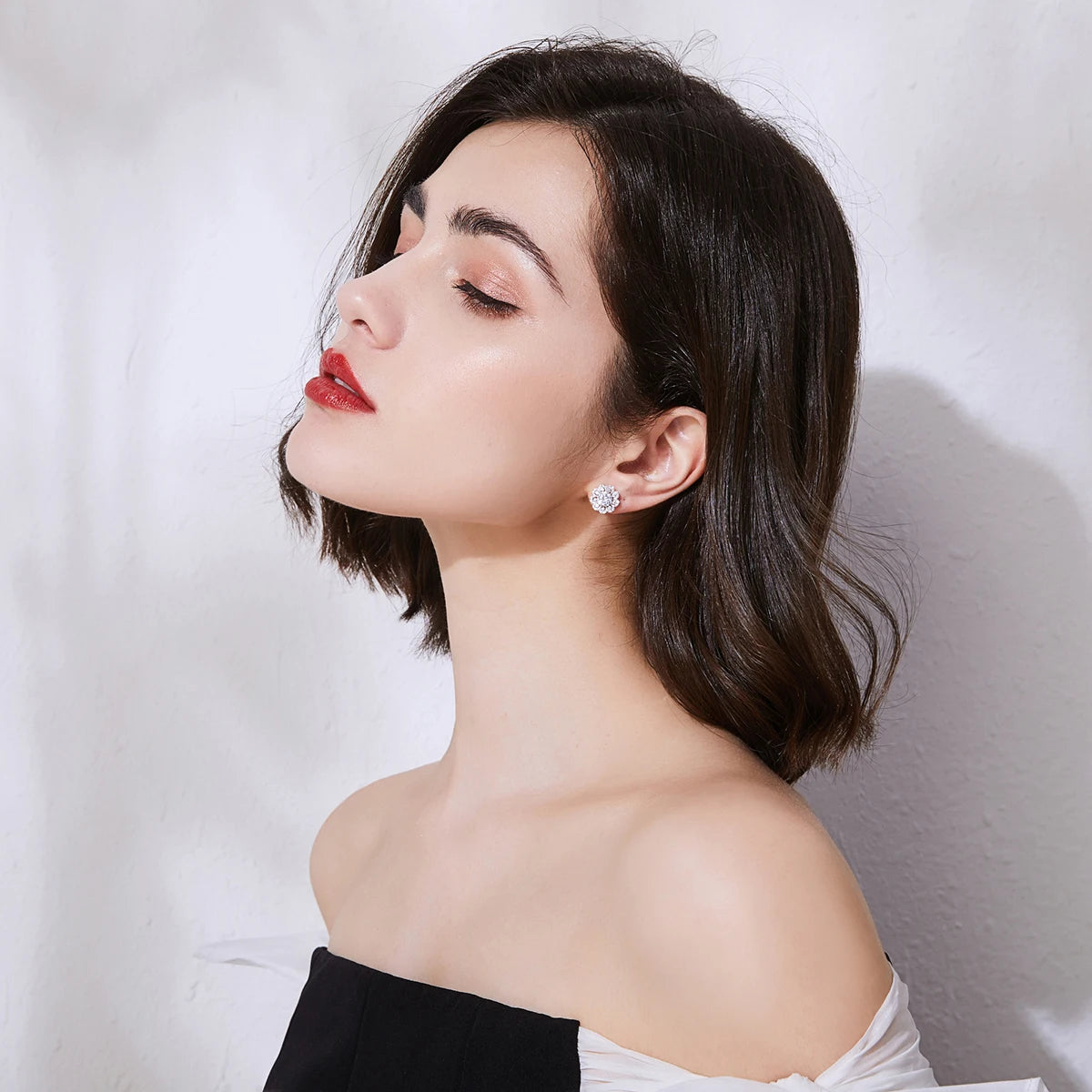 CZCITY Trend Women Fashion Custom Korea Design Exquisite Rhodium White Gold Plated Cubic Zirconia Flower Earrings Studs