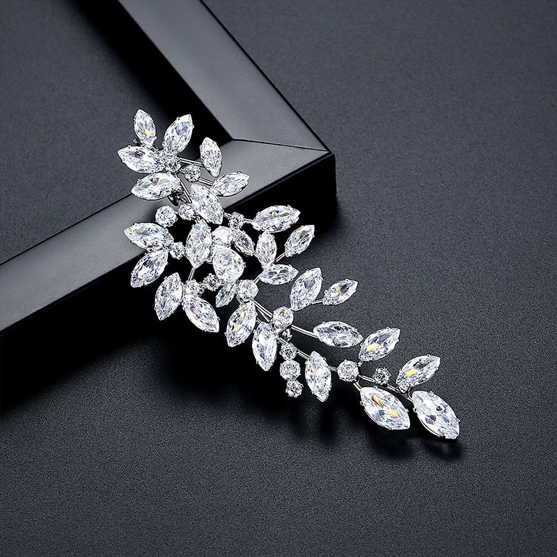 LUOTEEMI Clear Cubic Zirconia Leaves Shape Women Elegant Big Brooch White Gold Plated High Quality Jewellery for Women
