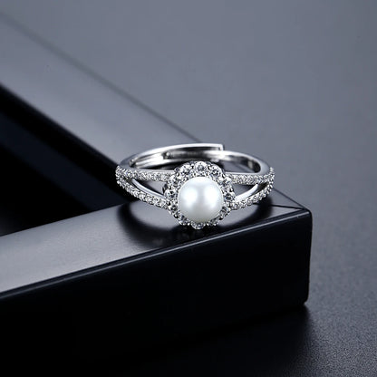 LUOTEEMI Vintage Girls Fashion Cubic Zirconia Flower Finger Ring White Pearl Trendy Jewelry Rings for Women Japanese Girls Gifts