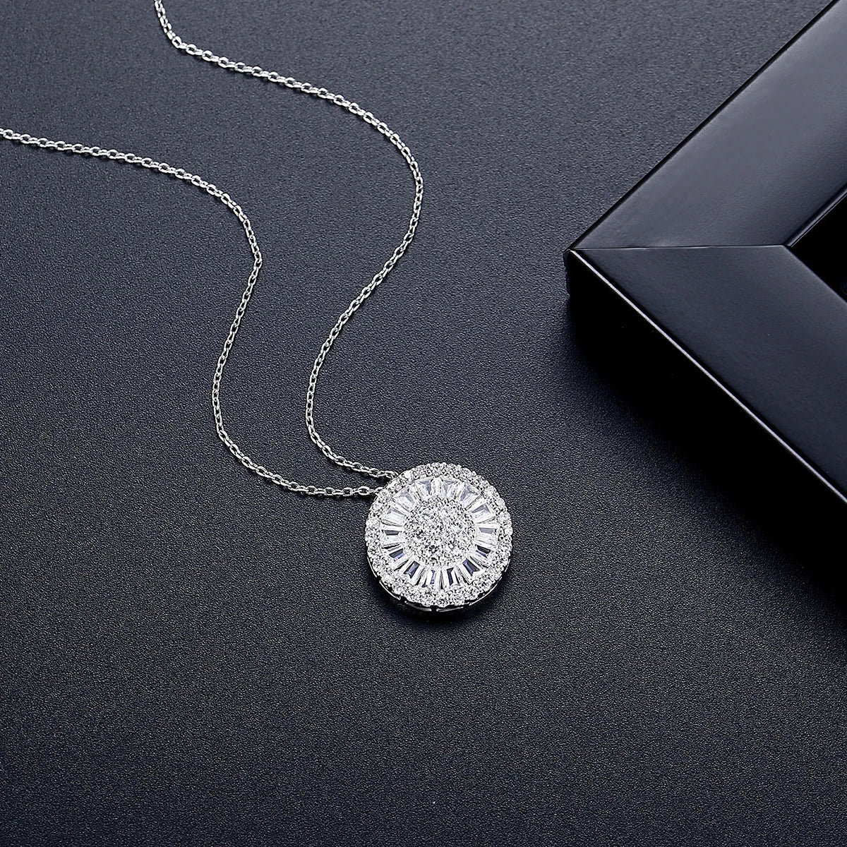 LUOTEEMI Round Disc Fashion Chain Link Jewelry Pendant Necklace Cubic Zirconia Rhodium Plated Necklaces for Women