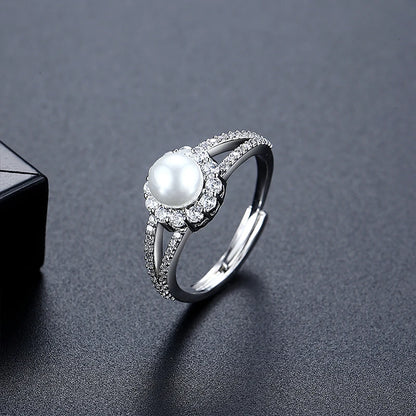 LUOTEEMI Vintage Girls Fashion Cubic Zirconia Flower Finger Ring White Pearl Trendy Jewelry Rings for Women Japanese Girls Gifts