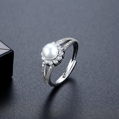 LUOTEEMI Vintage Girls Fashion Cubic Zirconia Flower Finger Ring White Pearl Trendy Jewelry Rings for Women Japanese Girls Gifts