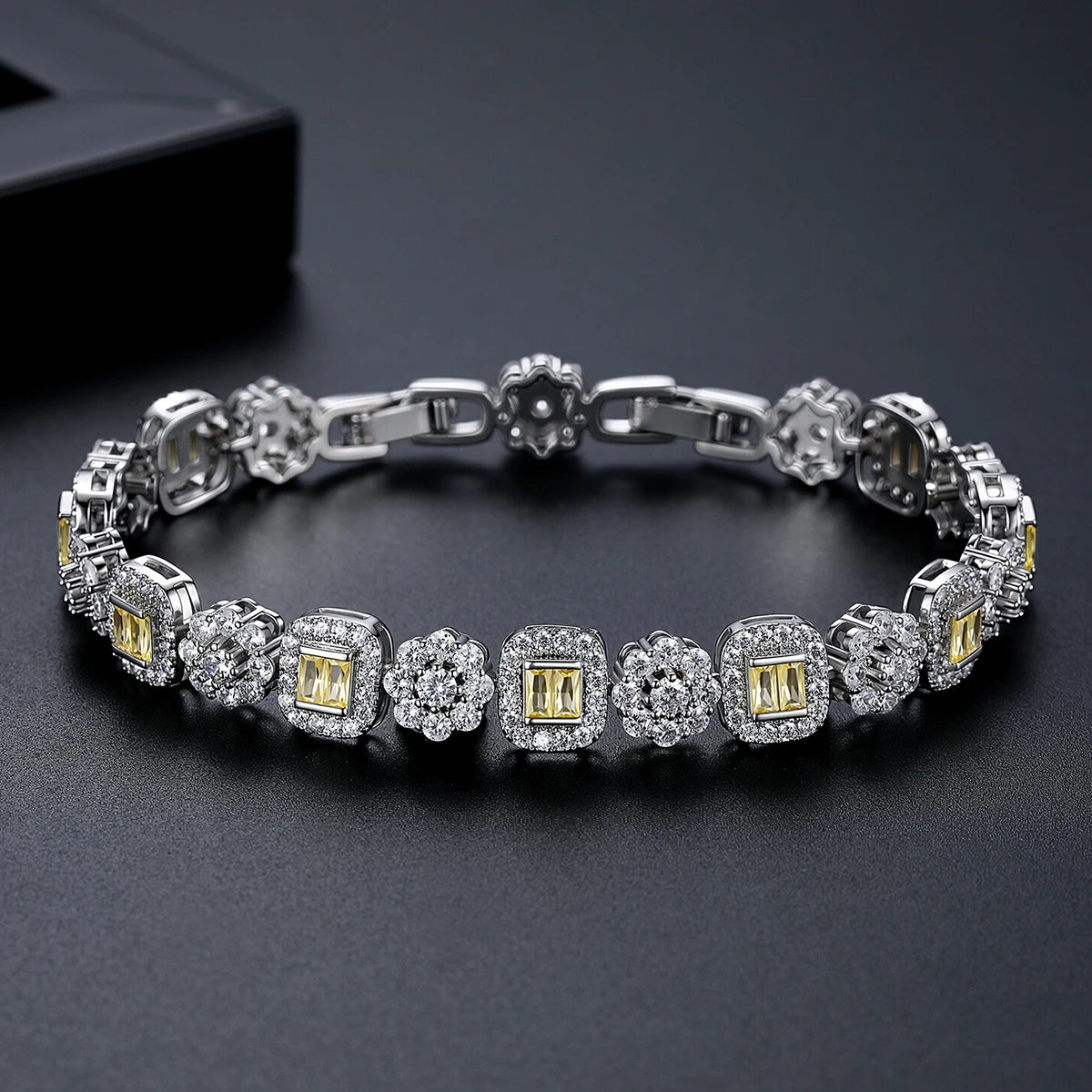 CZCITY High Quality 5A Cubic Zirconia Bracelet Rhodium Plated Eco-friendly Copper Jewelry 5A Zircon Link Bracelet for Women