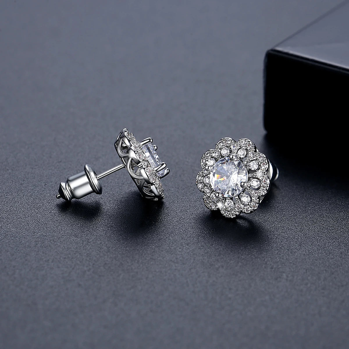 CZCITY Trend Women Fashion Custom Korea Design Exquisite Rhodium White Gold Plated Cubic Zirconia Flower Earrings Studs