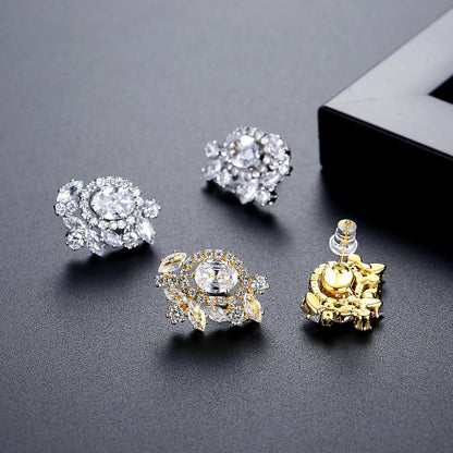 LUOTEEMI New Design Women Cubic Zirconia Vintage Flower Shape Stud Earrings Clear Zircon Ear Studs for Girls Party Gifts