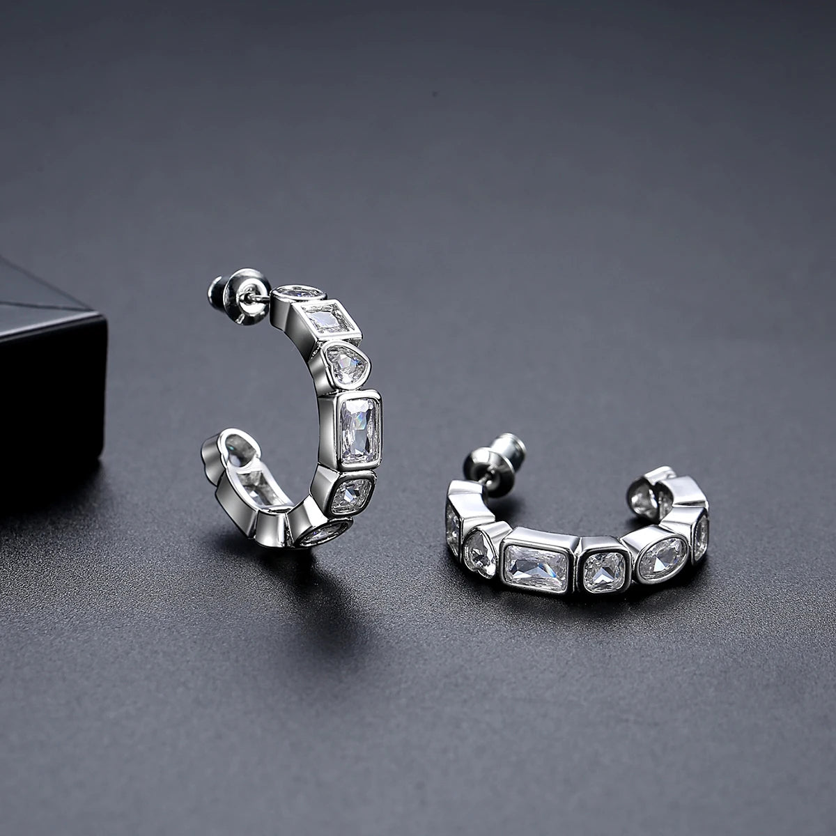 CZCITY Fashion Jewelry Lady Women's Hoop Zircon Korean Cute Geometric Clip On Earing Trendy Hoop Earrings