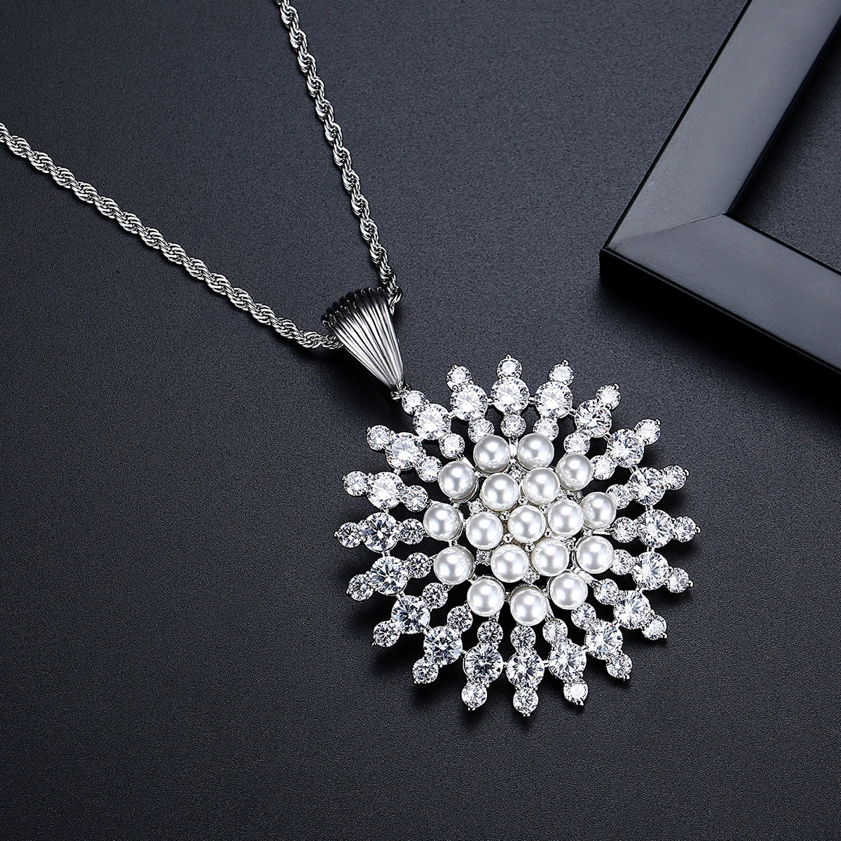 LUOTEEMI Luxury Cubic Zirconia with Imitation Pearl Sun Flower Elegant Women Long Chain Necklaces Fashion Jewelry