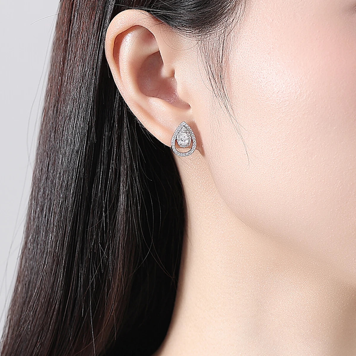 LUOTEEMI Classic Design Women Trendy Brass Fashion Tear Drop Tiny Zircon Jewelry Earrings and Necklace Sets Ready to Ship
