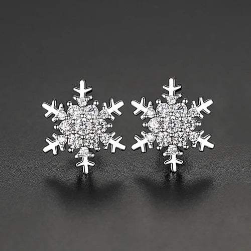CZCITY Pretty Snow a AA Cubic Zircon Stud Snowflakes Earring for Girl Cute Elegant Christmas Jewelry Gift