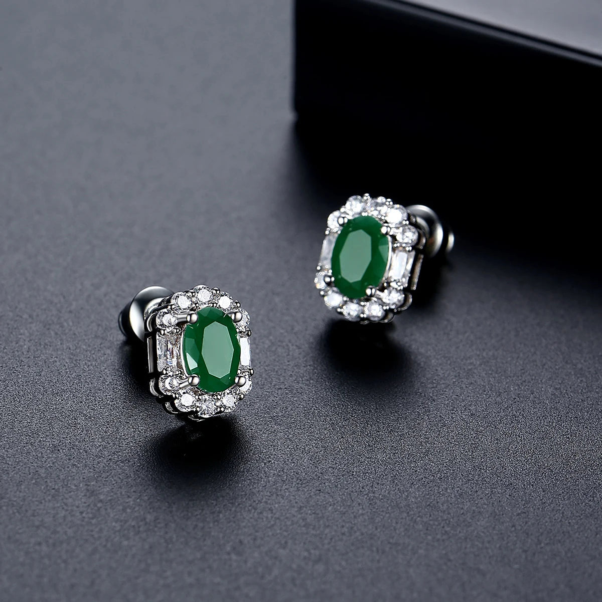 LUOTEEMI Delicate Geometric Fashion Design Women Zircon Stone Green Jade Color CZ Stud Earrings for Girls Ladies Jewelry