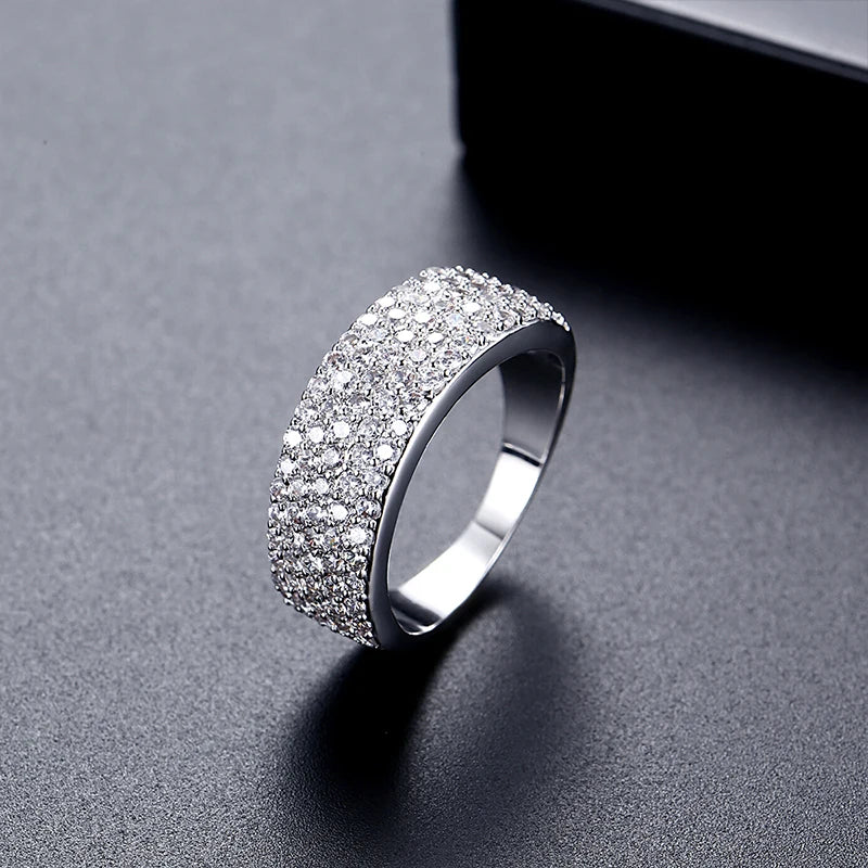 LUOTEEMI Luxury Jewelry Real Gold Plated Fashionable a AA Top Quality Zircon Micro Pave Diamond Wife Wedding Hot Sale Ring