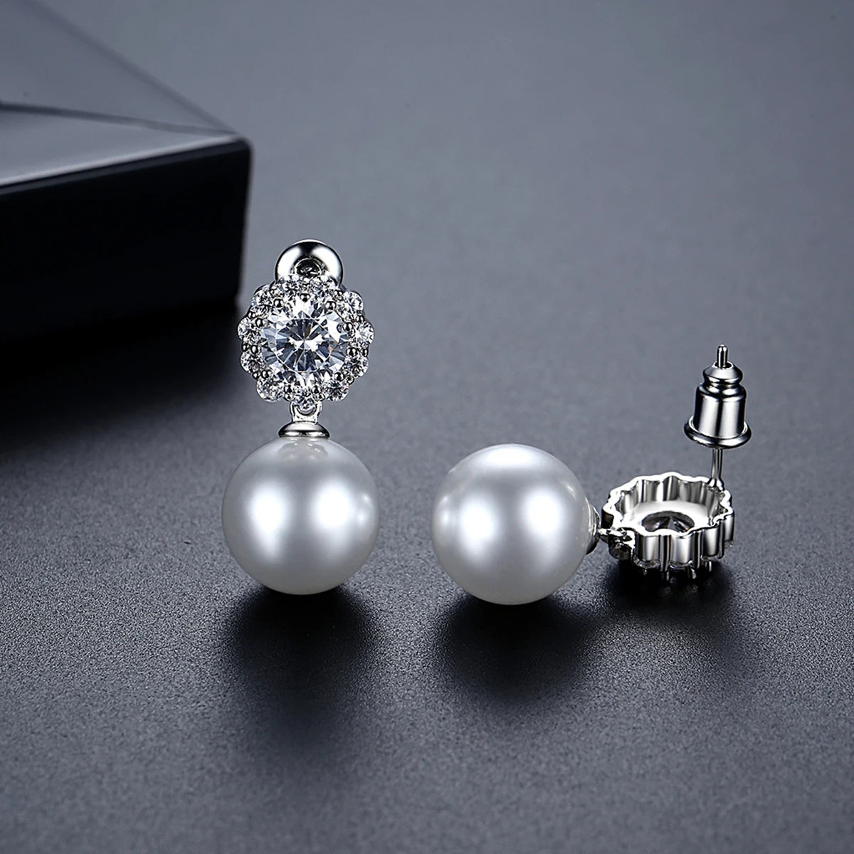 LUOTEEMI Luxury Cubic Zirconia Flower Big White Pearl Bridal Annivery Wedding Drop Earrings for Lady Rhodium Plated CZ Earrings