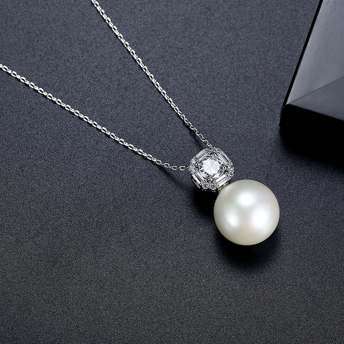 LUOTEEMI Luxury Anniversary Jewelry Cubic Zirconia Big White Imitation Pearl Pendants Ladies Pendant Link Chain Necklace