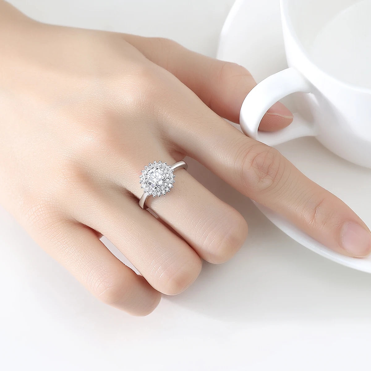 LUOTEEMI Wholesale Stock Hearts & Arrows Perfect Cut Luxury Tiny CZ Women Finger Matching Ring