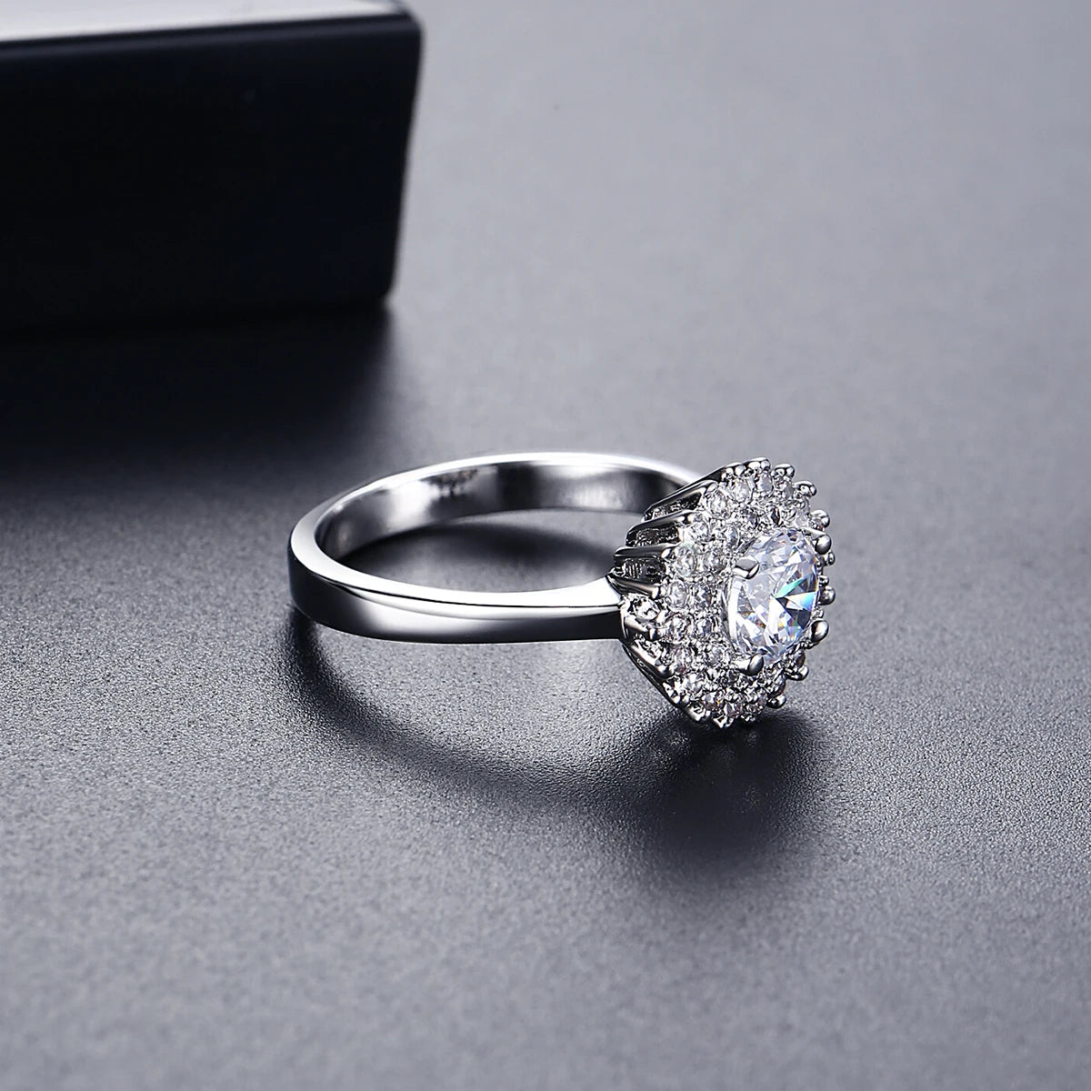 LUOTEEMI Wholesale Stock Hearts & Arrows Perfect Cut Luxury Tiny CZ Women Finger Matching Ring