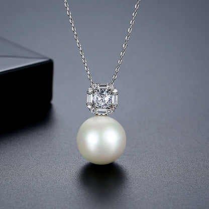 LUOTEEMI Luxury Anniversary Jewelry Cubic Zirconia Big White Imitation Pearl Pendants Ladies Pendant Link Chain Necklace