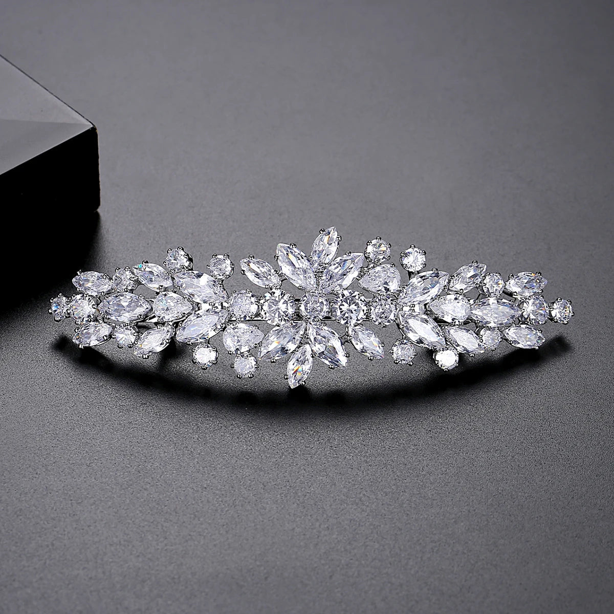 Bridal Party Wedding Luxury Jewelry Designer Stylist Korean Clip Pin for Girl Hair Accessories Woman
