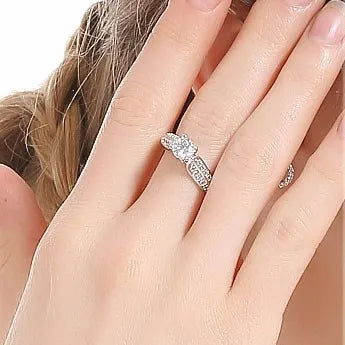 LUOTEEMI European Style 6mm 0.75ct Cubic Zirconia Diamond Engagement Women Girls Finger Ring