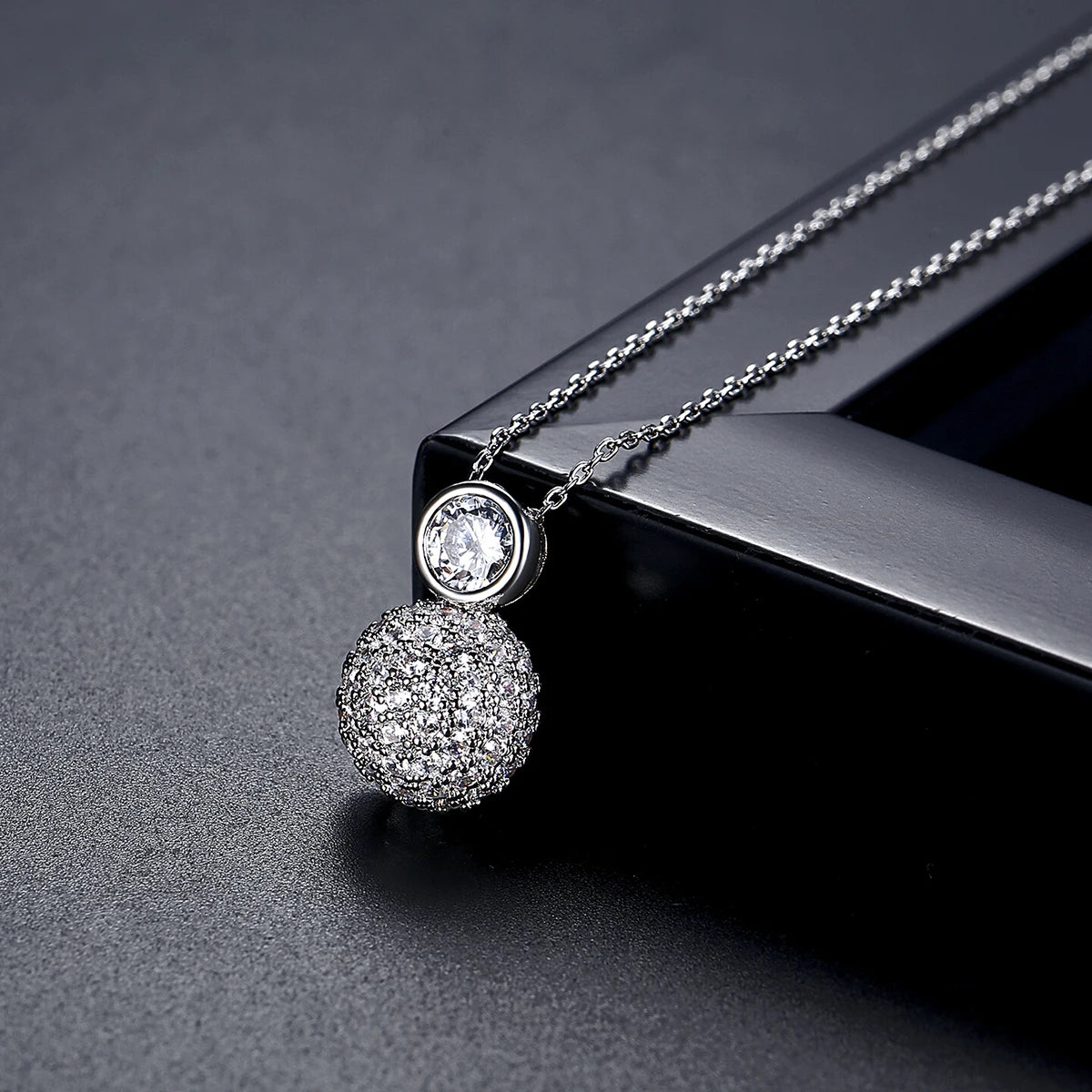 LUOTEEMI New Classic Design Korean Trendy Tiny Zircon CZ Paved Girls Ball Jewelry Link Chain Pendant Necklace for Girls