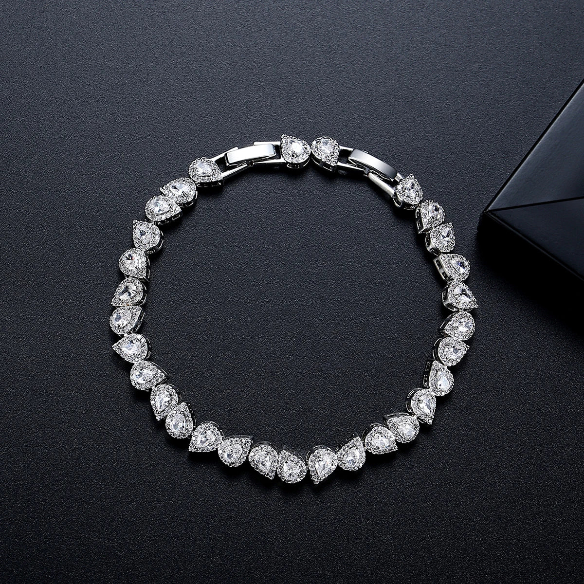 CZCITY New Design Luxury Wedding Bridal Ladies Elegant Bracelet Delicate Cute Girls Hand Bracelets Anniversary Jewelry