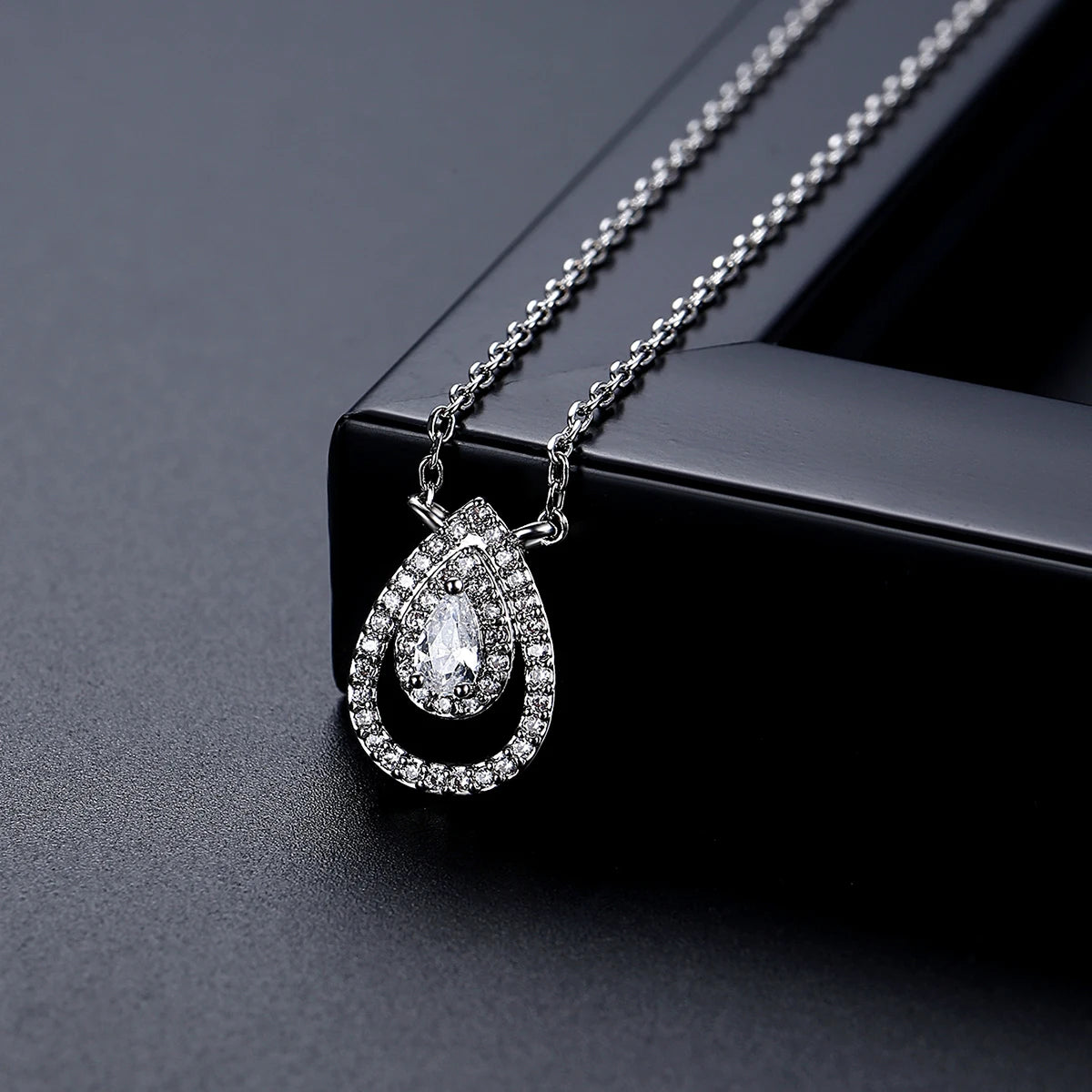 LUOTEEMI Classic Design Women Trendy Brass Fashion Tear Drop Tiny Zircon Jewelry Earrings and Necklace Sets Ready to Ship