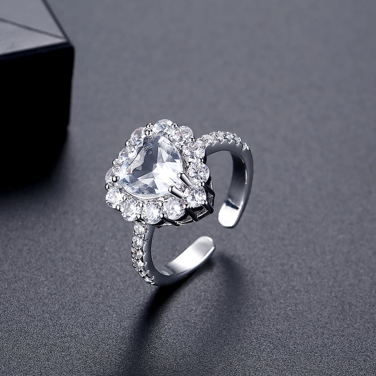 LUOTEEMI 2026 New Fashion Heart CZ Stone Womens Cubic Zirconia Adjustable Open Size Jewelry Finger Ring Ready to Ship