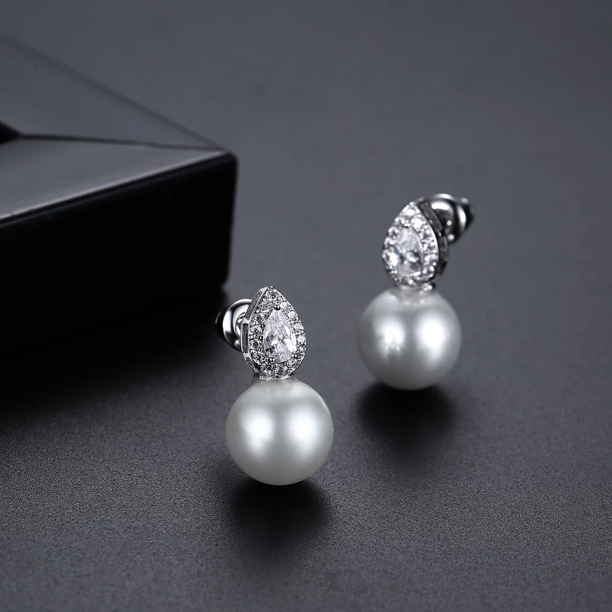 LUOTEEMI Cute Fashion Korean Tear Drop Zircon Stone Round Trendy Imitation Pearl Small Office Lady Jewelry Stud Earrings Trendy