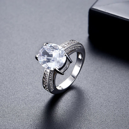 LUOTEEMI Fashion Jewelry Couple Wedding Rings One Oval Cut CZ Zircon Vintage CZ Engagement Rings