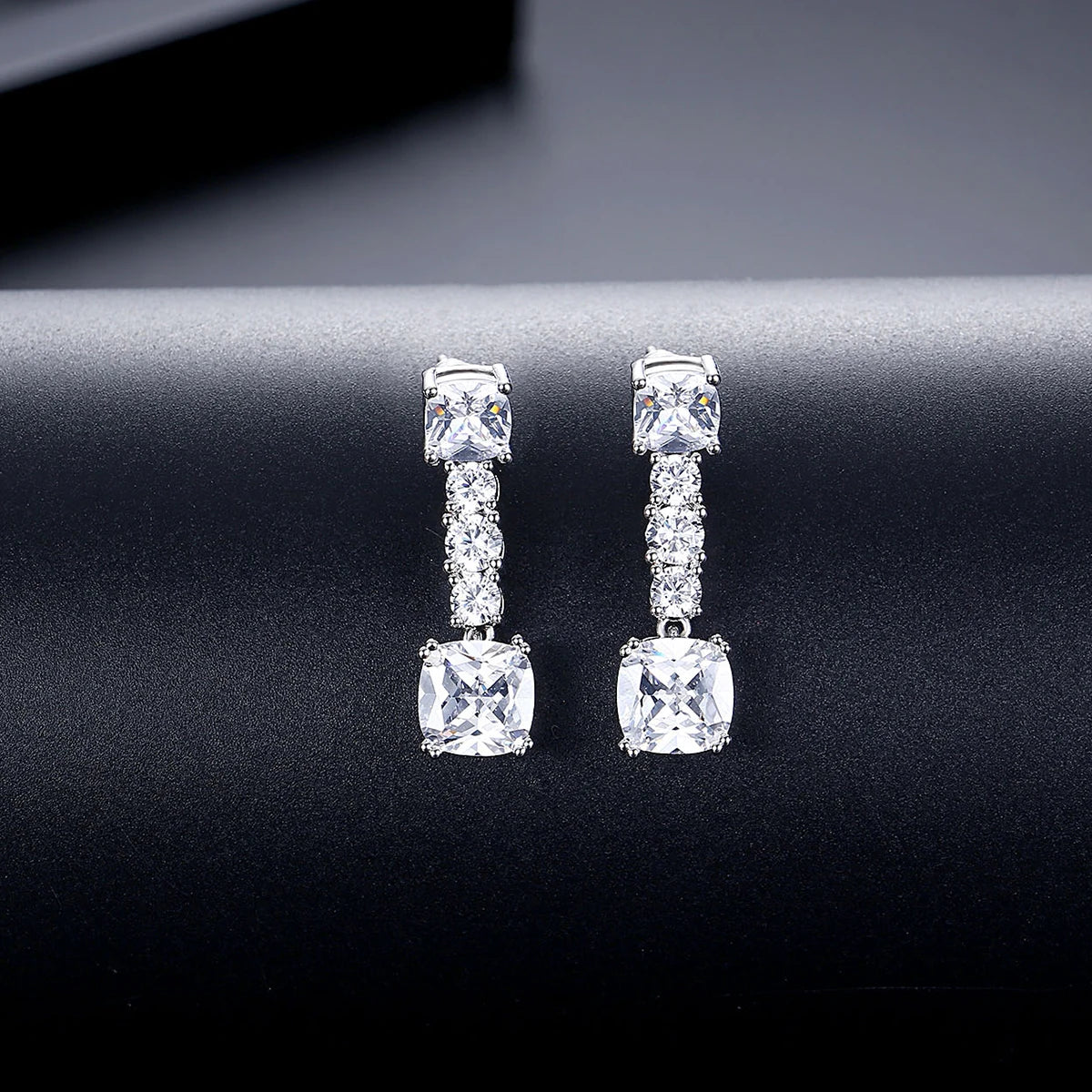 LUOTEEMI Elegant Women Cubic Zirconia Fashion Drop Earrings Ready to Ship CZ Jewelry for Women Low MOQ Free Shipping Earrings