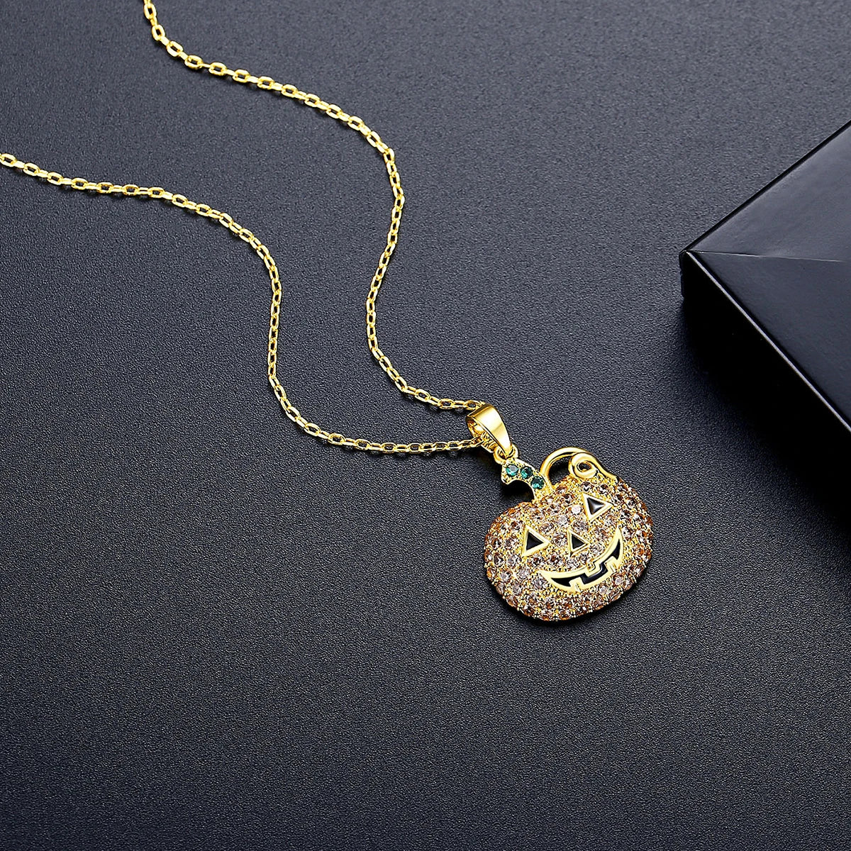 LUOTEEMI 2026 New Halloween Pumpkin Cartoon Fashion Cubic Zirconia Gold Color Link Chain Pendant Necklace Girls Hot Sale Jewelry