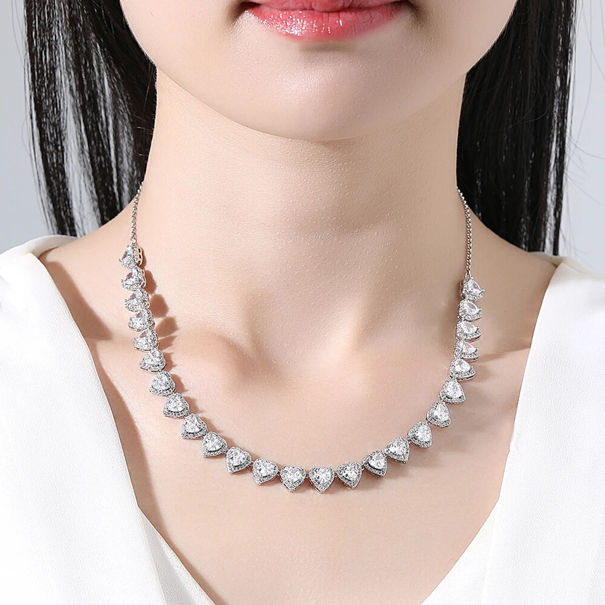 LUOTEEMI Luxury Chain Necklace Cubic Zirconia Heart Shape Elegant Party Anniversary Gifts Jewelry Charm Necklaces
