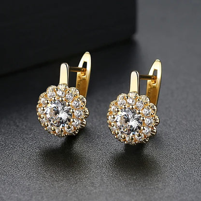 CZCITY Fashion 18k Gold Women Earrings New Cubic Zirconia Flower Huggie Earrings